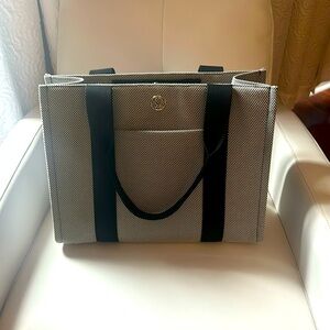 Lululemon Two Tone Canvas Tote Bag 10L